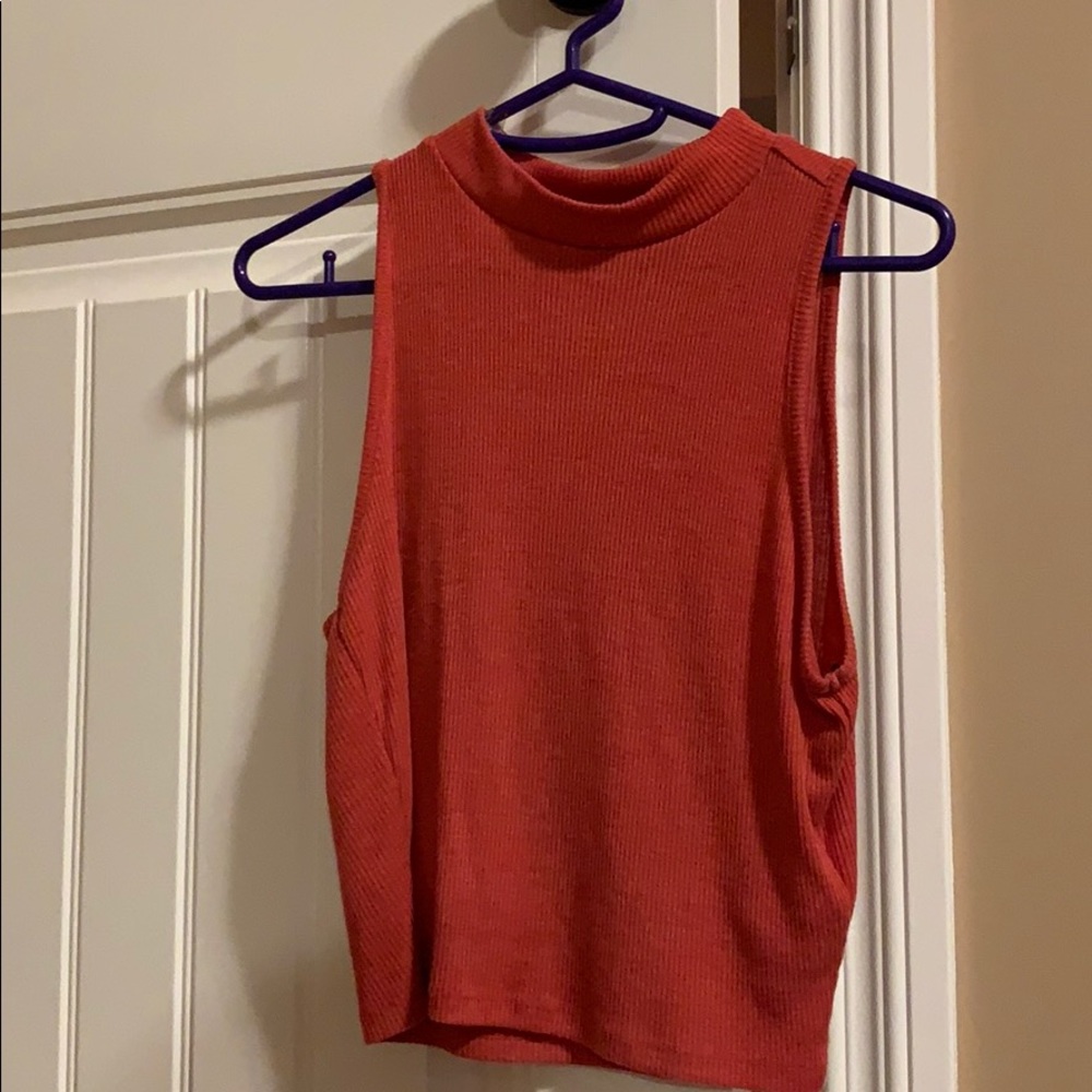Halter salmon tank top